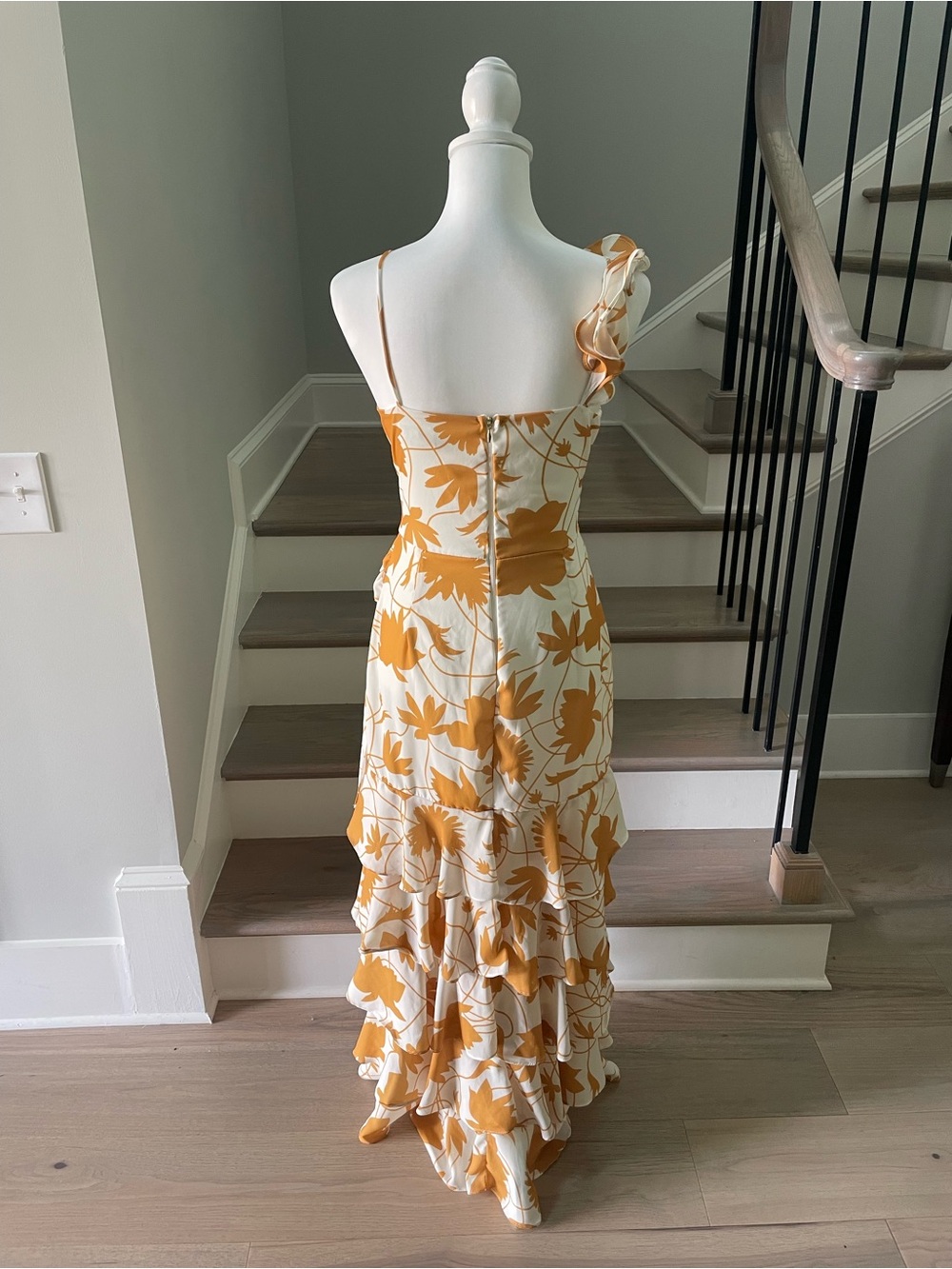 Pepita Pérez Tropical Yellow Floral Tiered Maxi Dress with Cutout - Picture 5 of 16
